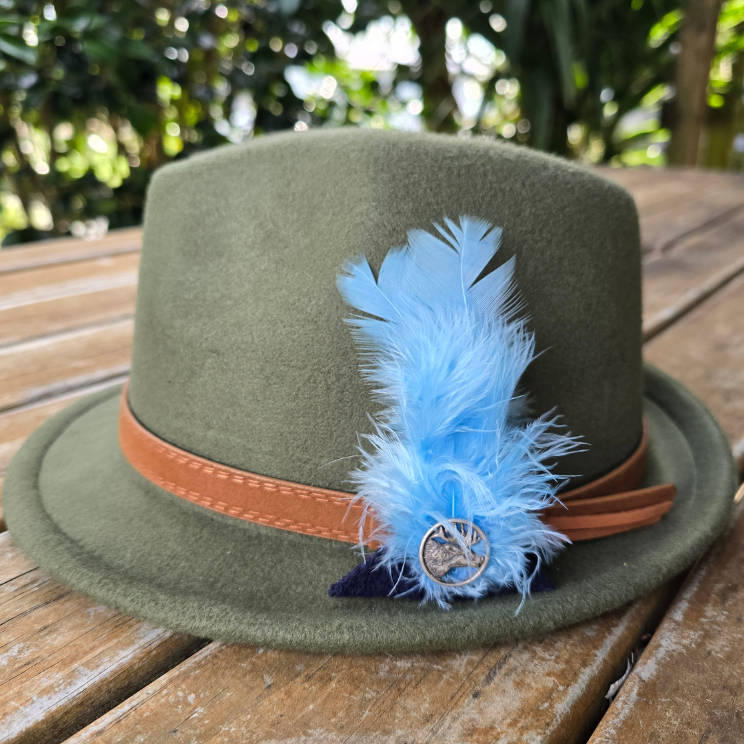 Feather Hat Pin- Stag Detail The Country Estate